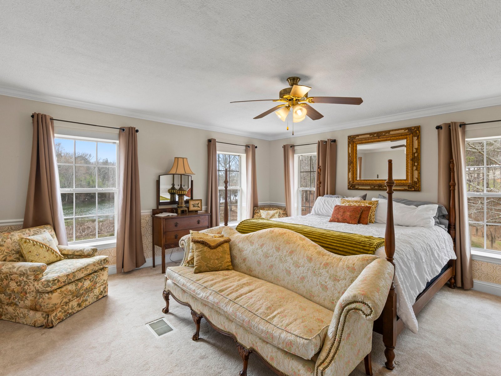 Ada Estate House 2026 - Master