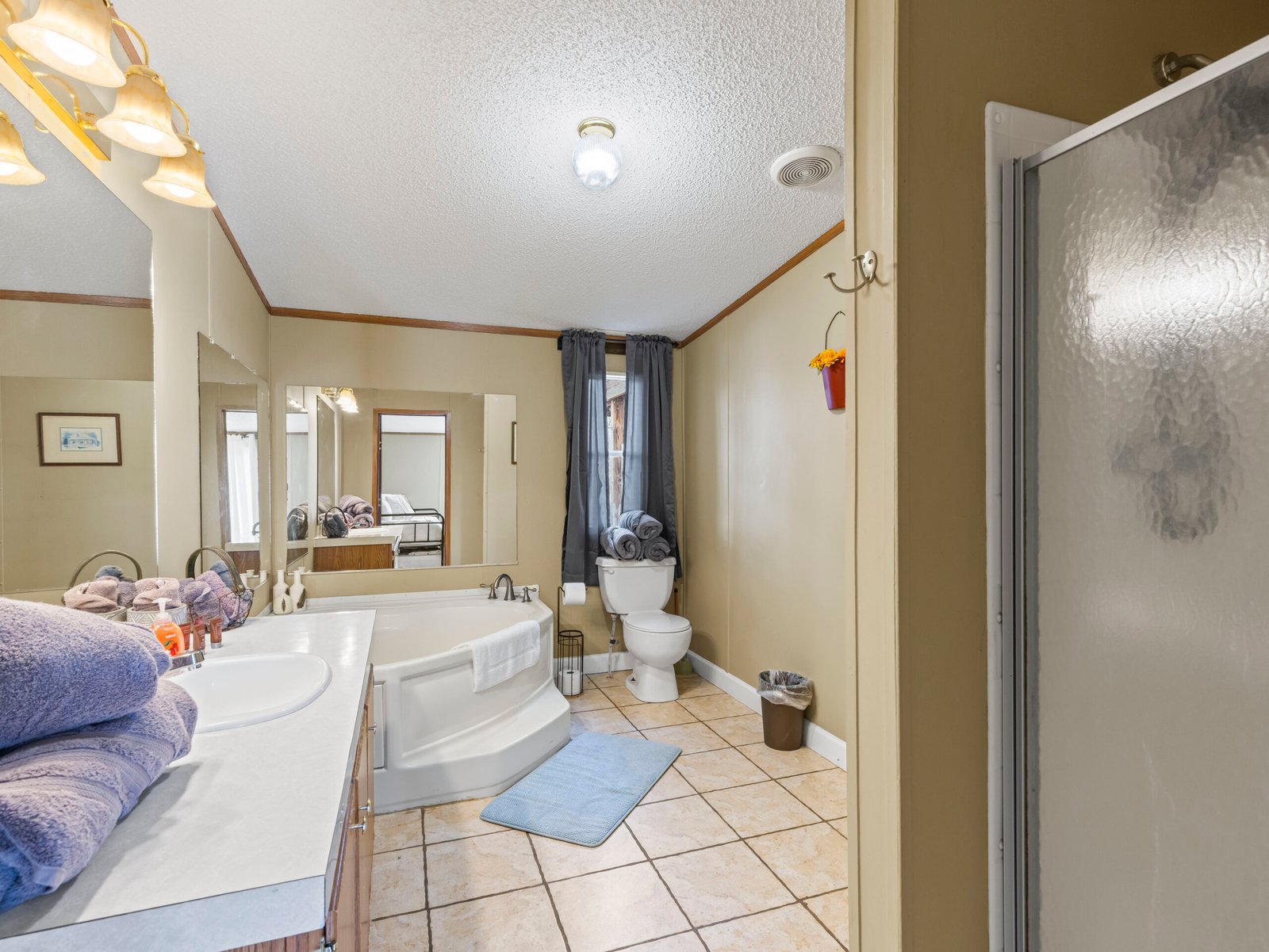 The Ponderosa 2026 - Master Bath